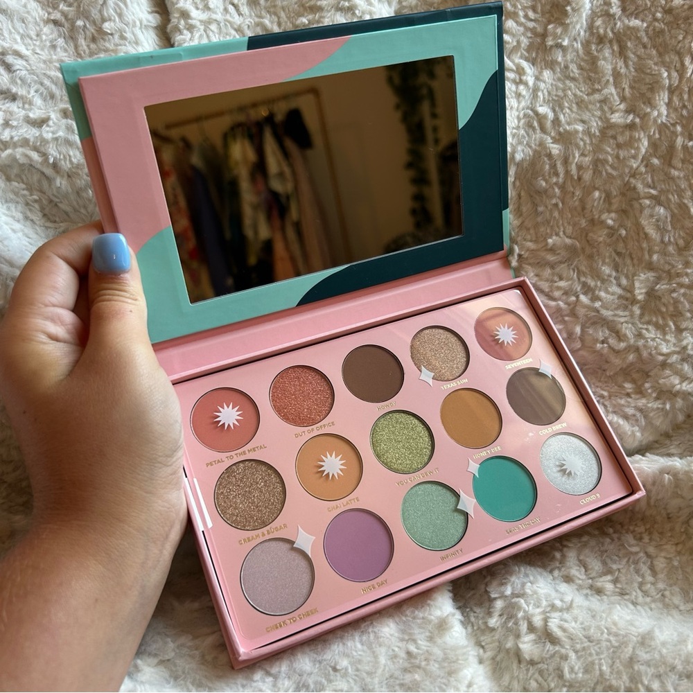 ULTA Beauty Steffi Lynn Being Kind is Beautiful Eyeshadow Palette 15 Colors NEW - Picture 3 of 4
